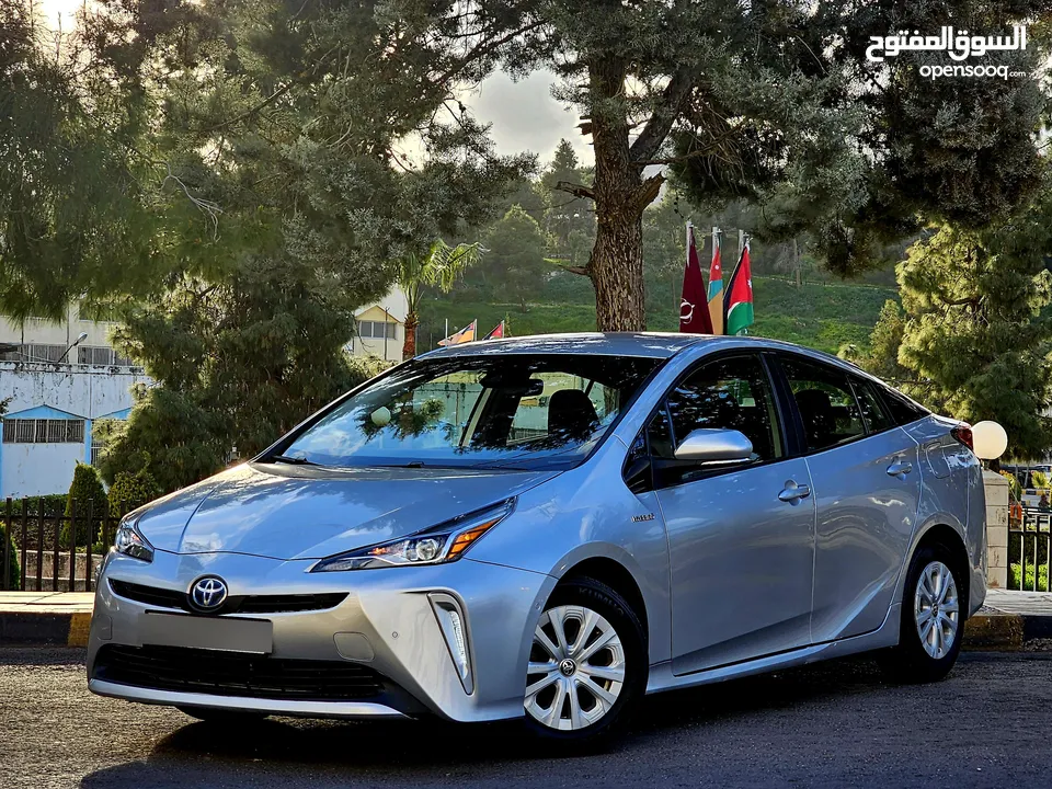 تويوتا بريوس 2019 بطارية ليثيوم - Toyota Prius - الاقساط عن طريق البنوك او شركات التسهيلات