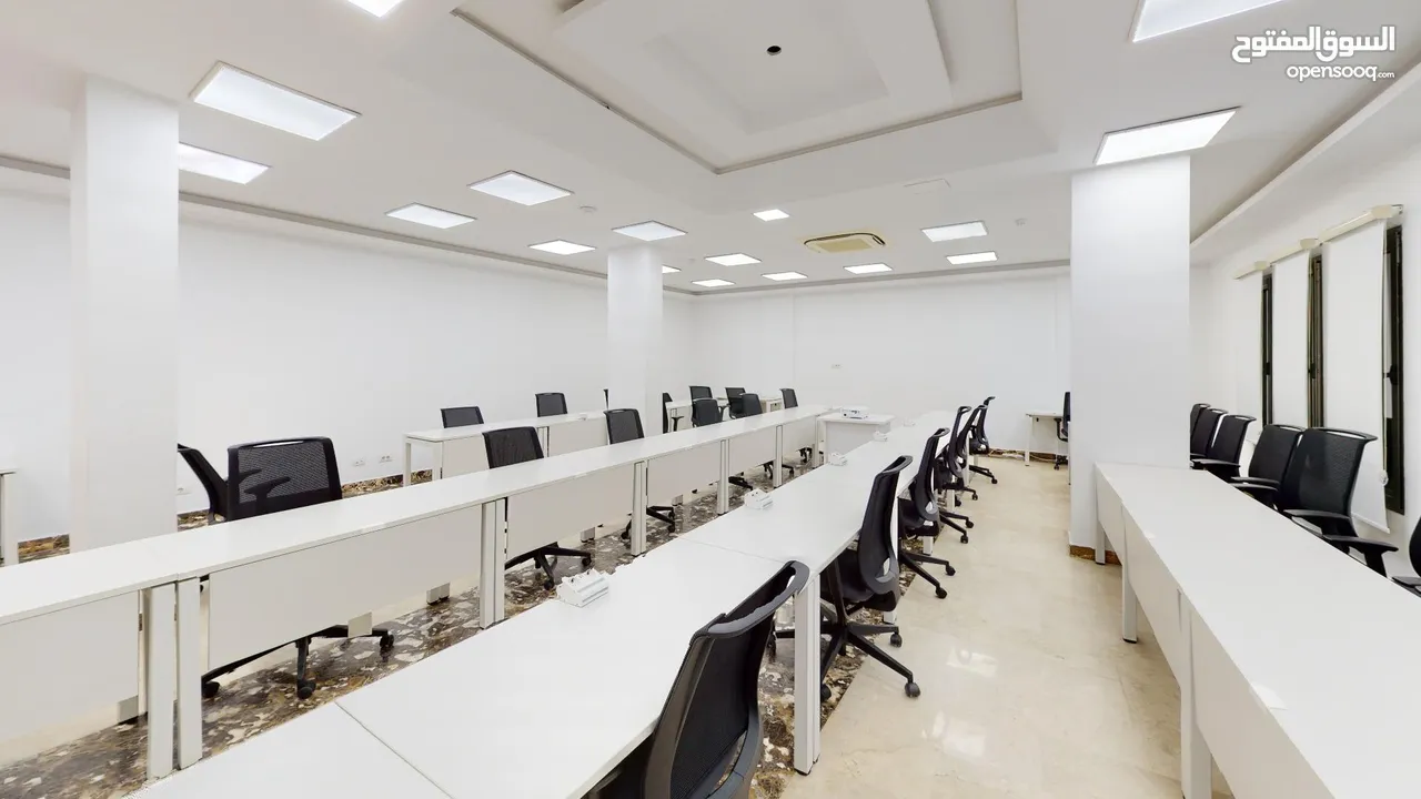 قاعات اجتماعات  او  تدريب متكاملة مع كافة الخدمات في منطقة (السراج او بن عاشور)-Meeting Room-Regus