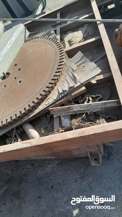 منشار  تربيع صخور الجرانيت والبازلت  حره  جديد غير مستعمل للبيع