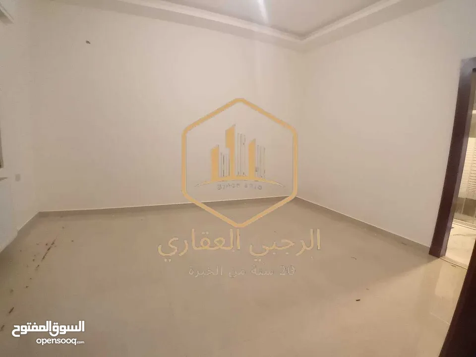 شقة / للايجار / فارغة / فاخرة / خلدا