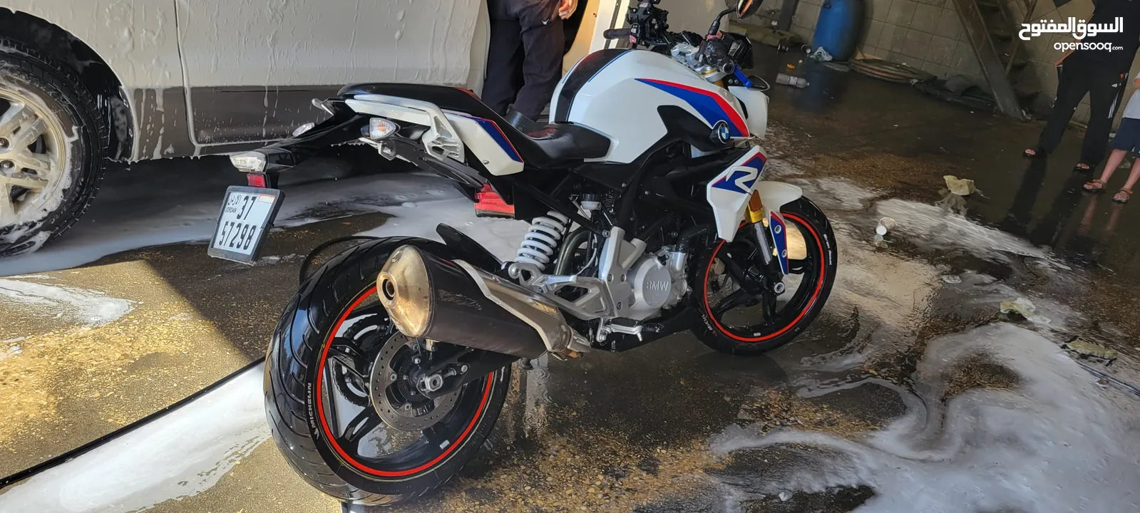 دراجة BMW G310R بحالة ممتازة ترخيص جديد