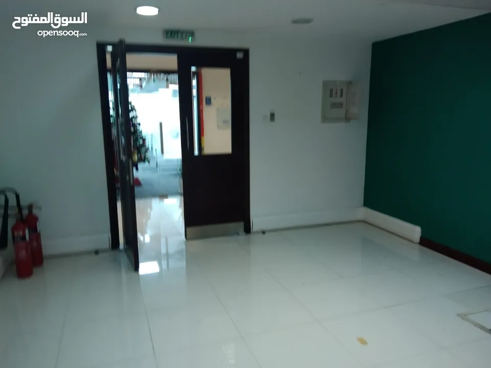 2Me2Office space for rent in the first row on Sultan Qaboos Street.
