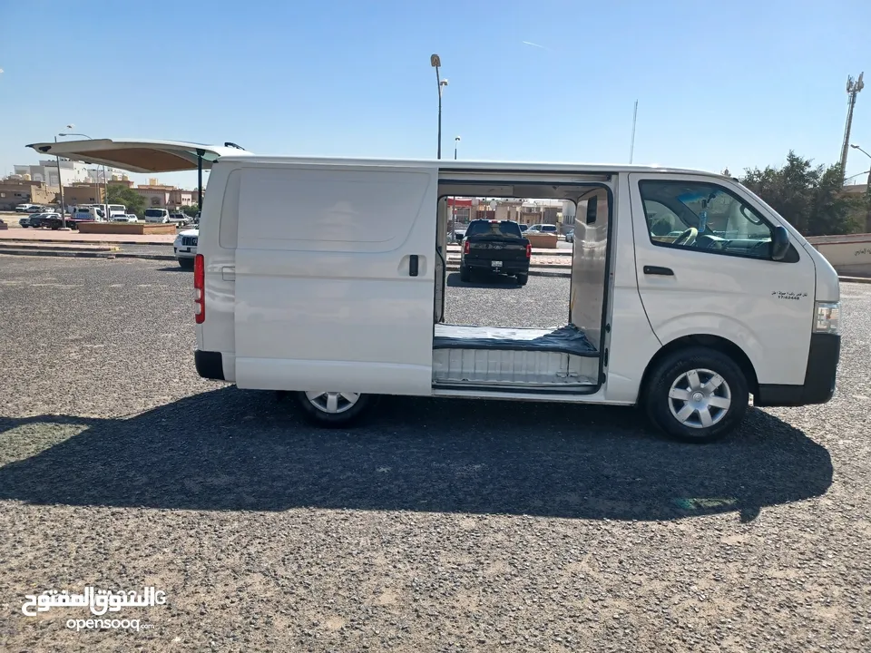 باص هايس بوكس مقفل 2018 hiace