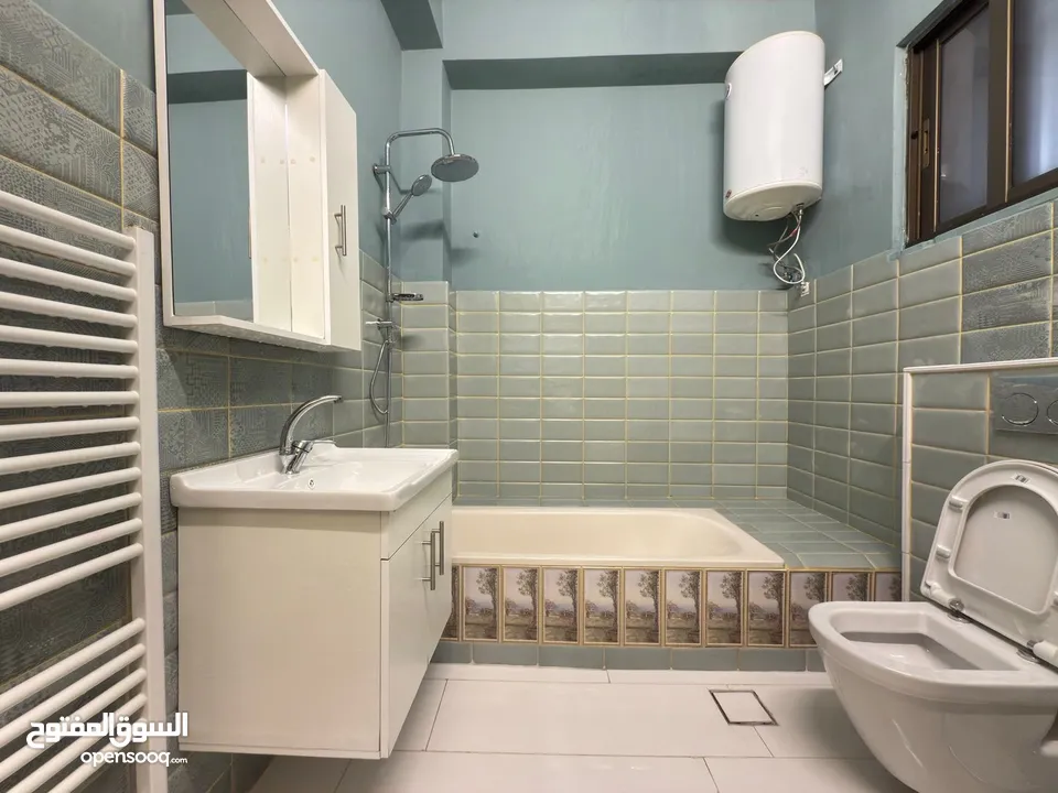 شقة 3 نوم مفروشة للايجار في اللويبده ( Property 40164 ) سنوي فقط