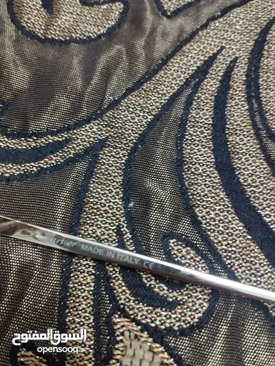 كارتير مع علبتها الاصليه بحال الجديد للبيع