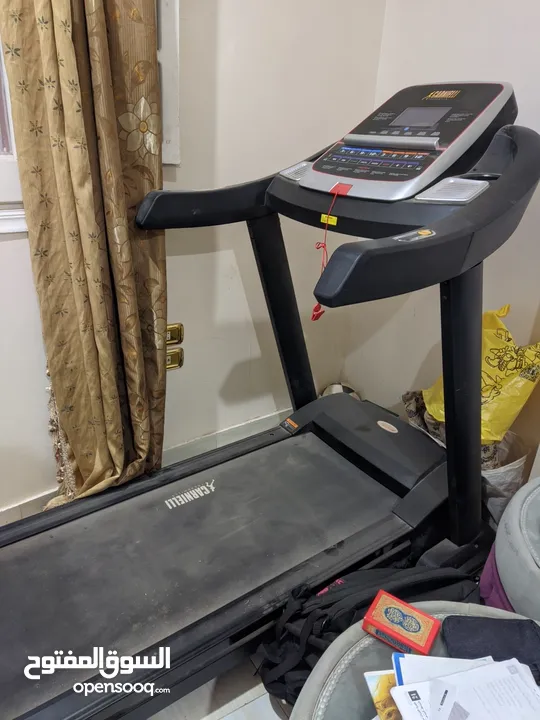 المشاية الرياضية كارنيللي A25 للبيع