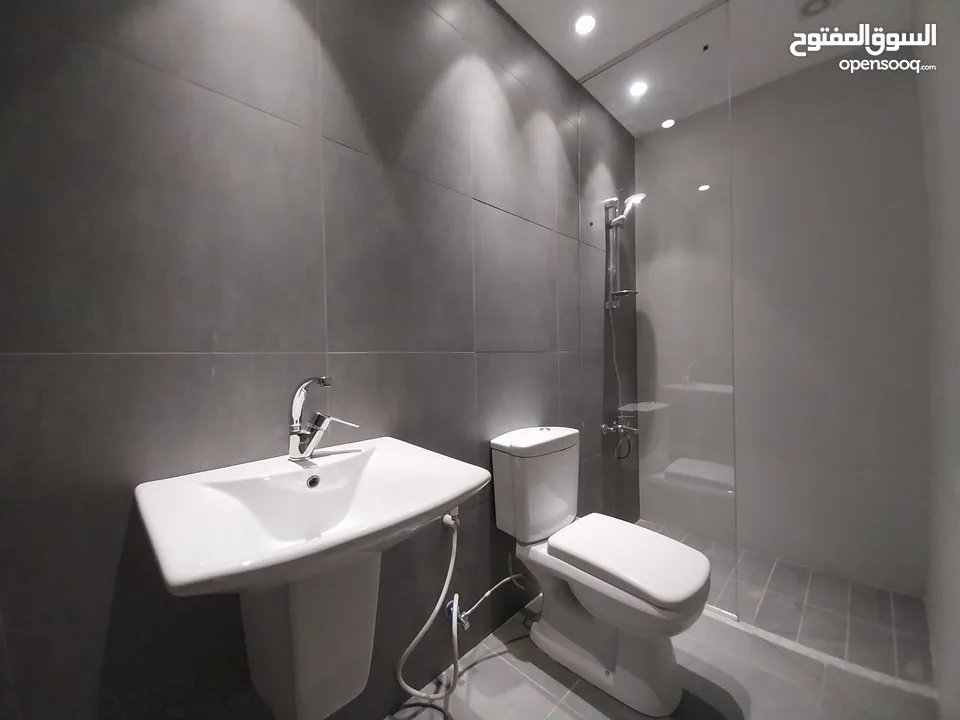 شقة للايجار في الويبده  ( Property 35016 )-175006912