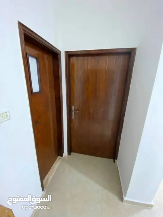 شقة للأيجار الطيرة قرب شرطة الحراسات