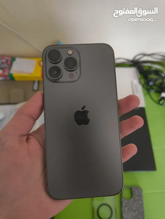 iPhone 13 Pro Max 256Gb بحالة ممتازة