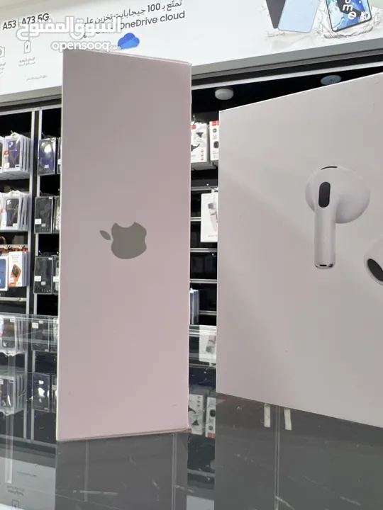 AirPods Apple 3rd generation سماعات ايفون الاصدار الثالث جديدة مسكرة بالكرتونة كفالة آبل سنة كاملة