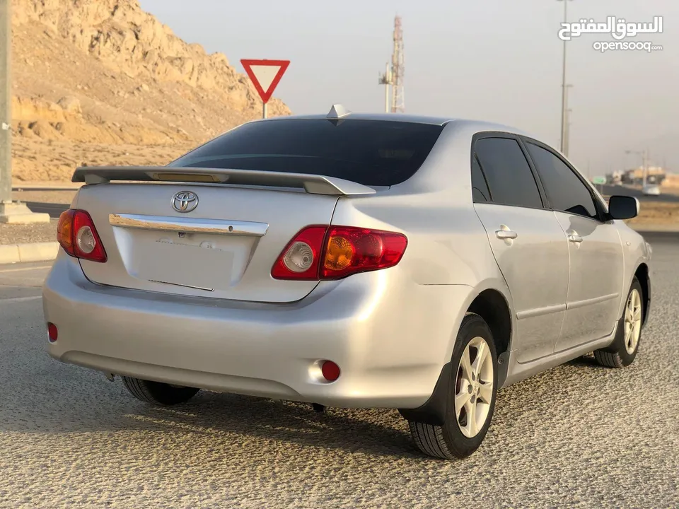 تويوتا كورولا 1.6L 2009  خليجي  سيارة في قمة النظافة وجاهزه للتسجيل
