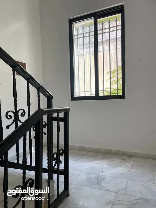 شقه للبيع ضمن ڤيلا السلط اسكان المهندسين