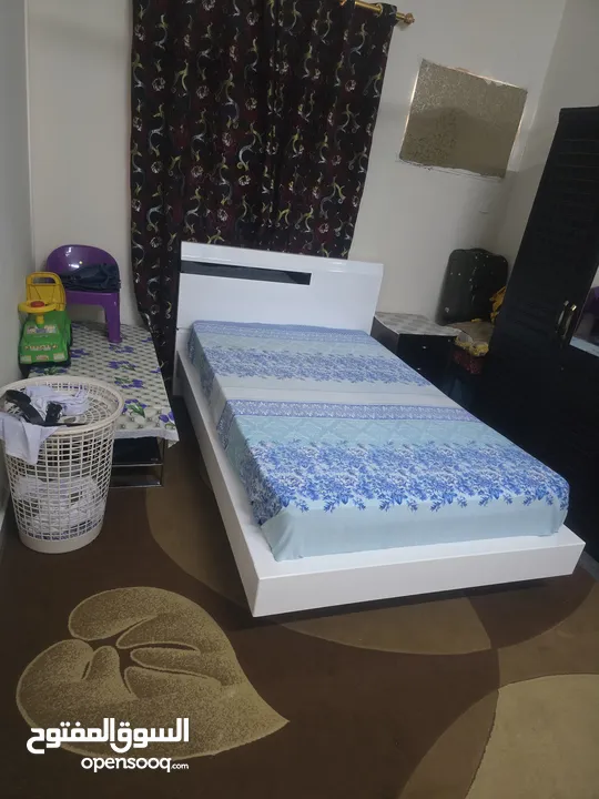 single bed with mattress