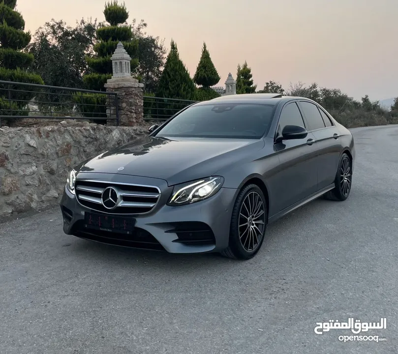 السعر مميز  E220d  Mercedes-Bens موديل 2017 ترخيص 2016  بوية شركة بالكامل