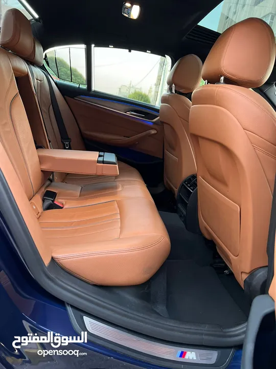 BMW 530e 2019 M sport package  Bought from dealership abo Khader 1 owner  Fully loaded 7 Jayed