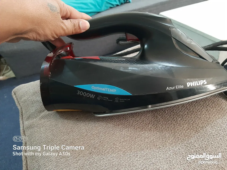 مكواة بخار ماركة فيليبس 3000W شغاله تمام صناعة إندونيسي لا يوجد بها أي عطل بخار قوي Phillips Iron