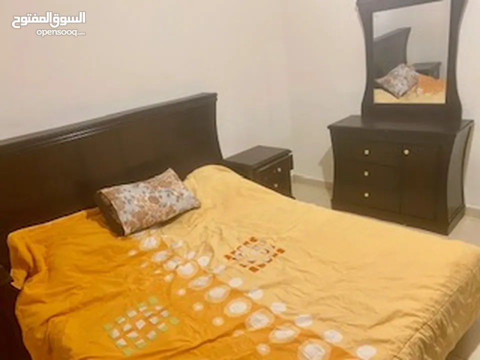 شقة مفروشة (غرفة وصالة) للايجار ضاحية الرشيد- خلف الجامعة الاردنية وبالقرب من التعليم العالي