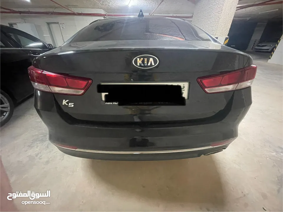 Kia k5 للبيع بلون اسود مميز وفحص مميز ، يد اولى!