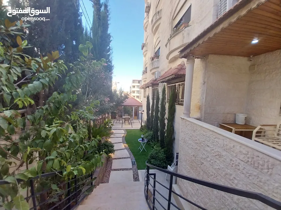 شقة للإيجار في دير غبار  ( Property 33718 ) سنوي فقط