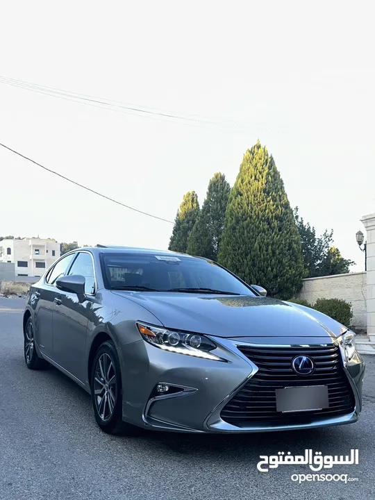 لكسز es300h بالكرتونة كرت ابيض للبيع المستعجل بسعر حرق