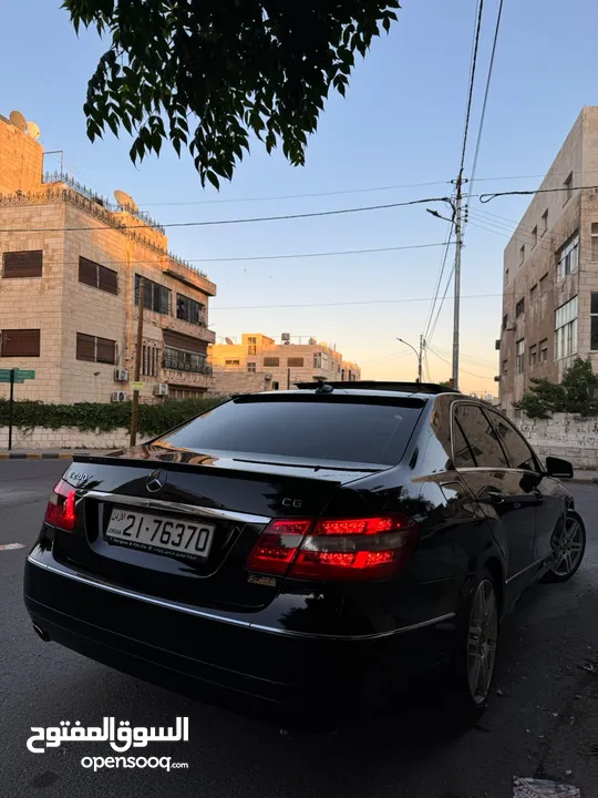 مرسيدس E200  cgi فل كامل عداد قليل  افنجارد فحص كامل  افنجارد بانوراما بسعر مغري