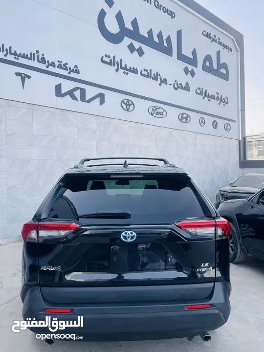 2021 TOYOTA RAV4, LE  بطاريه ليثيوووم السياره توب نضافه بصلاه على النبي