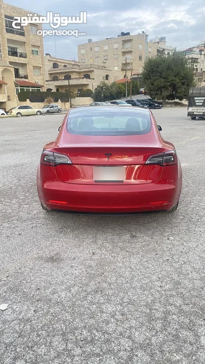 Tesla model 3 2022 standard plus/7 جيد / اتوسكور A/ عداد قليل كاش وبالاقساط