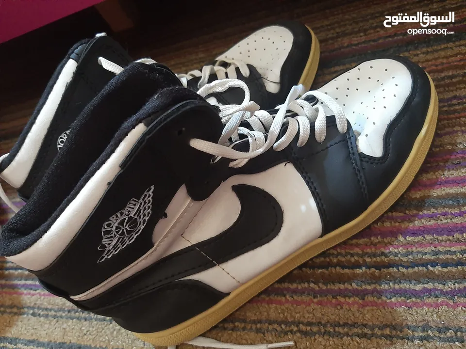 حذاء Nike.