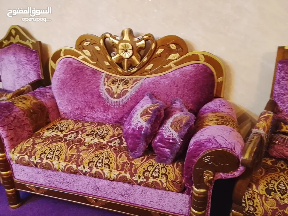 طقمين   كنب