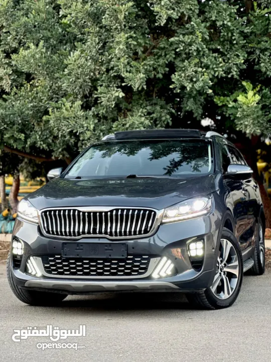 كيا سورنتو فل الفل مسكر أضافات جي تي لاين بحالة الشركة لسا المميز بكل تفاصيلو وأقل سعر بسوق