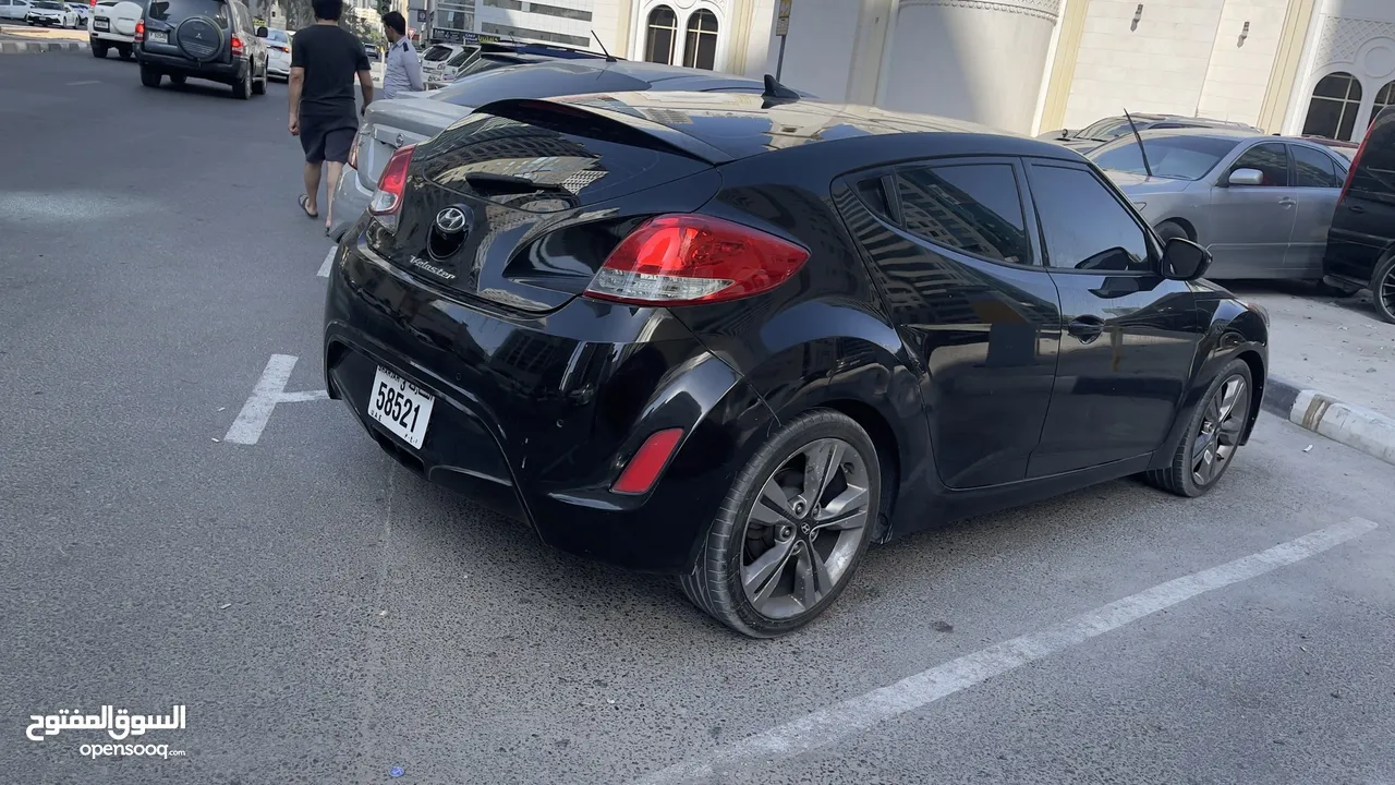 Urgent sale .  Hyundai Veloster. 1.6CC. USA Spe.Panorama.