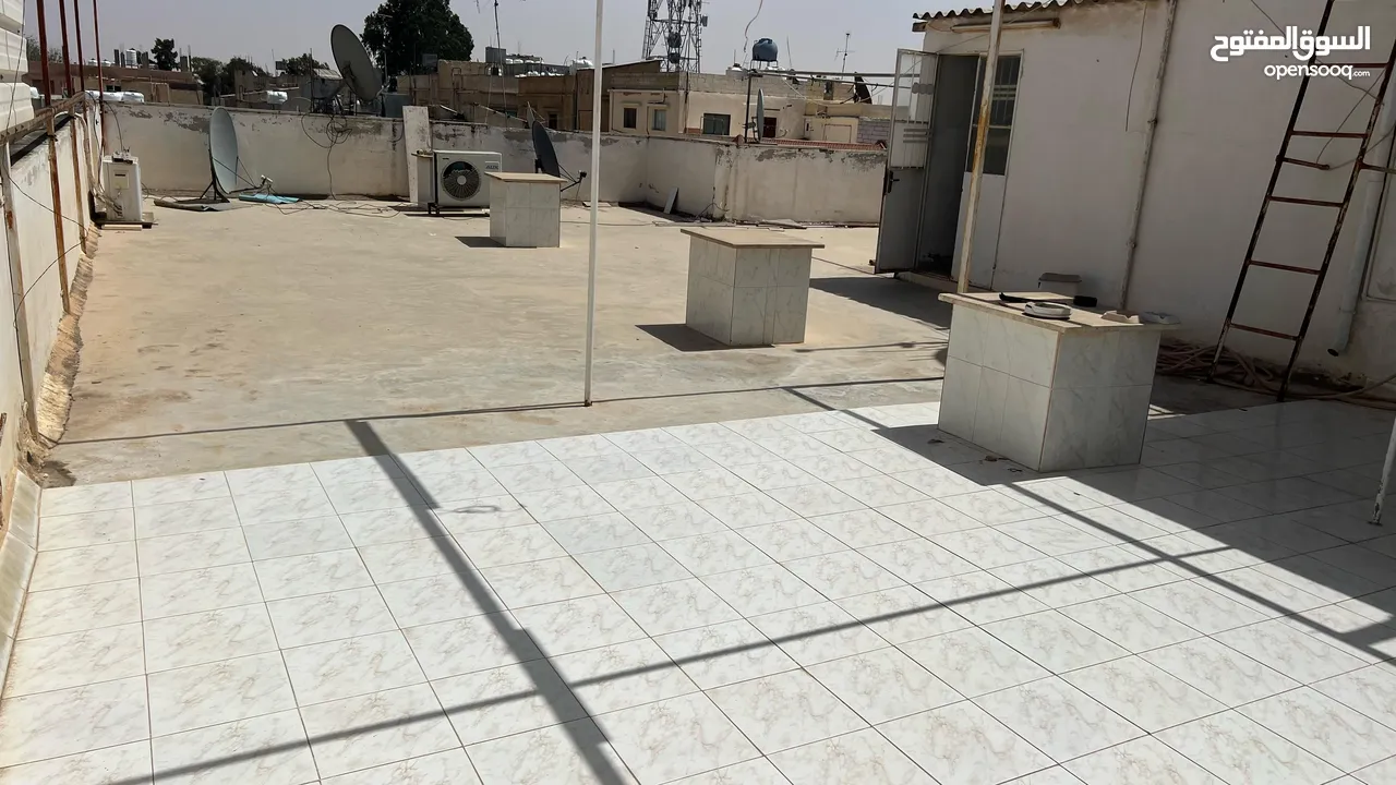 منزل للبيع موقع مميز و اطلاله مميزه و محدث بالكامل