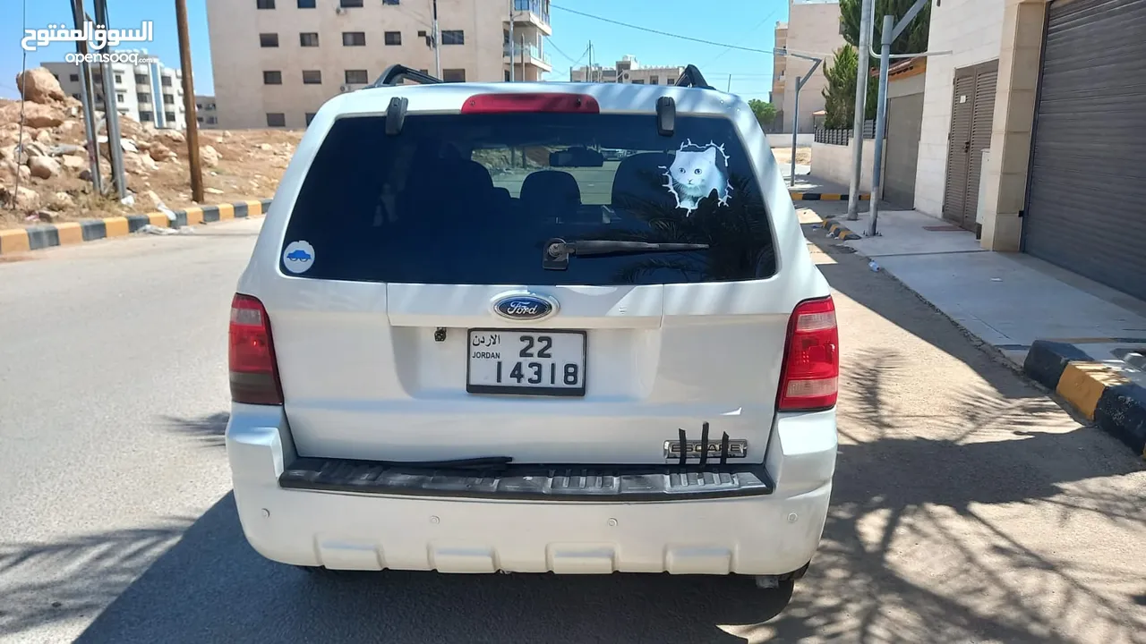 فورد اسكايب 2010 فل الفل بفتحه لون ابيض لؤلؤي فحص 3 جيد بسعر مغري قابل للبدل