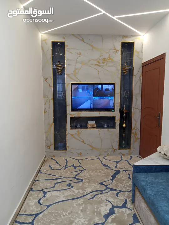 شقة سكنية للبيع في سحاب طابق ثاني مدخلين للشقة  قرب الجامع ابو بكر الصديق الحي الغربي