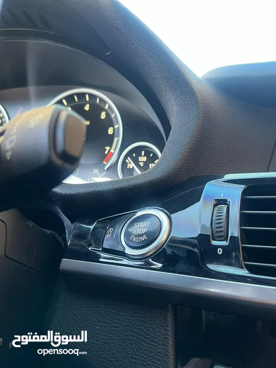 BMW X4 ام بكيج شركه ماطور 2000 بنزين توين تيربو . موديل 2015 ماشي 80000 فقط عداد حقيقي 4×4