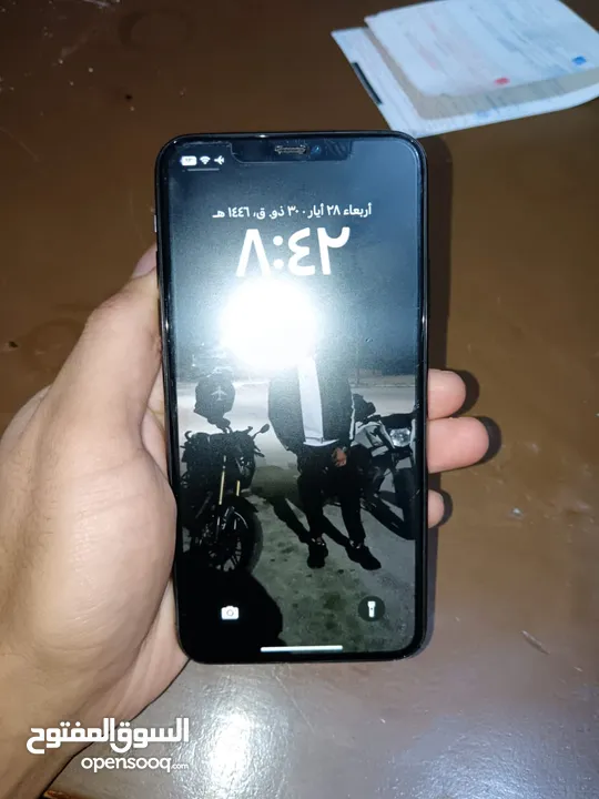 جهاز ايفون 11برو ماكس
