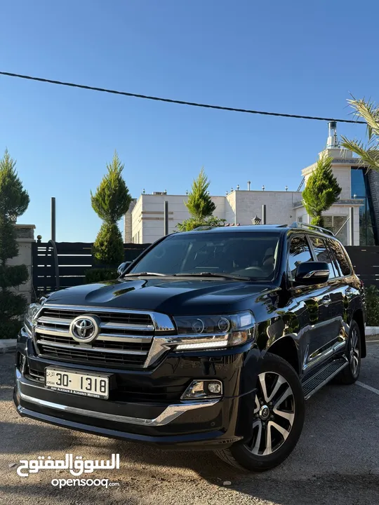 تويوتا لاند كروزر جراند تورينج v8 2019 فل كامل اعلى صنف للبيع او البدل