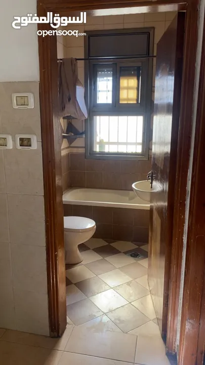 شقة للبيع بالقرب من ديوان الموظفين