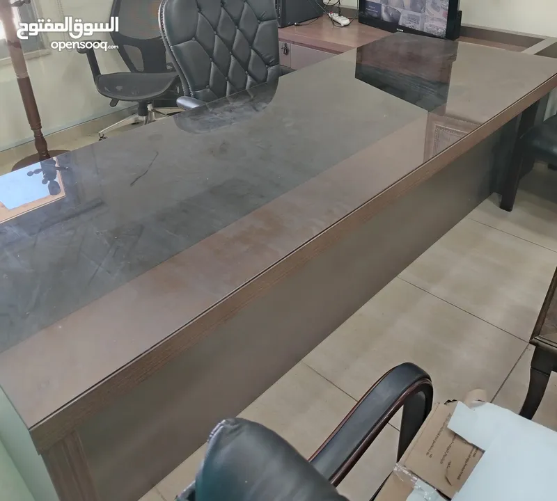 اثاث مكتبي للبيع