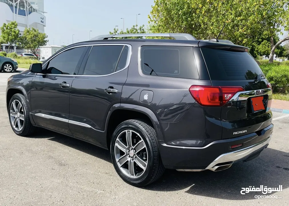 GMC Acadia Denali (Full Option) GCC