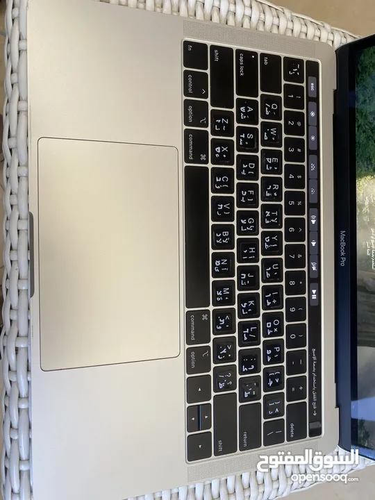 macbook pro 13.3  inch i5  8G  128 ssd  2019 used   Battery-Normal  Touch bar Unlocked