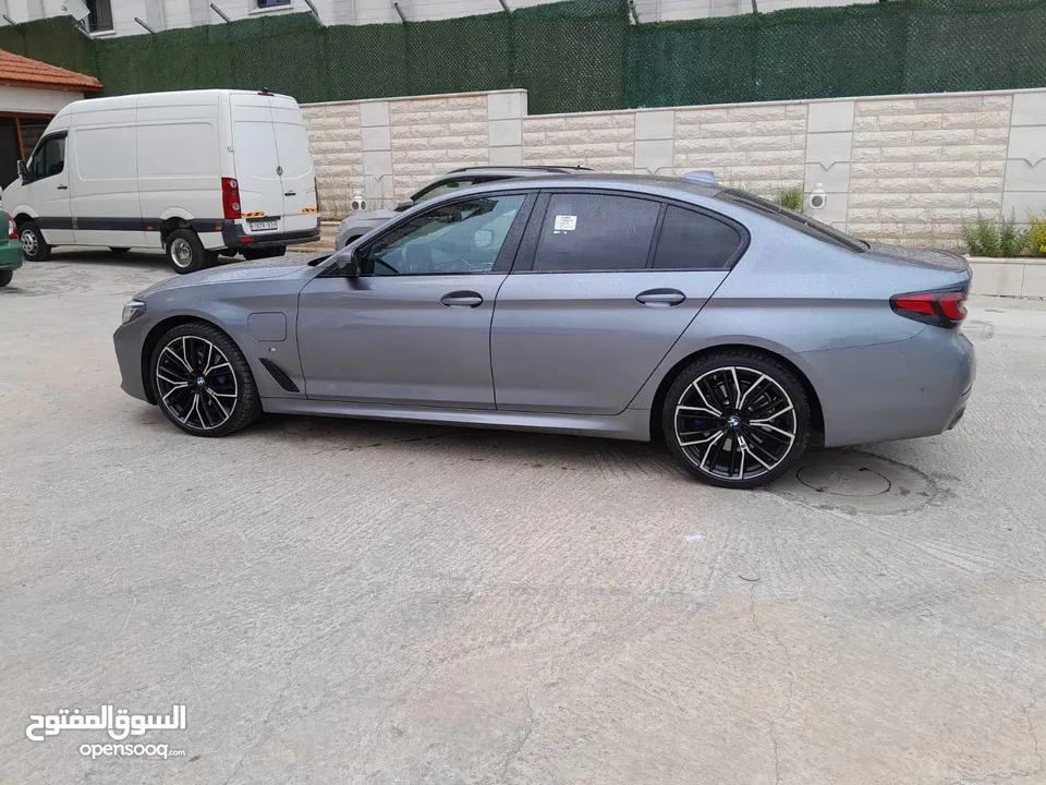 bmw 530 e xdrive 2021 فل الفل مسكر