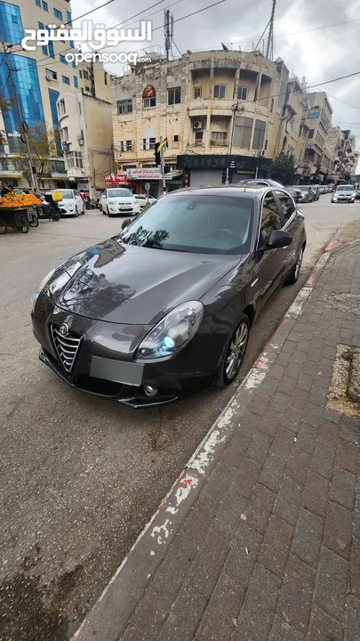 الفا روميو جوليتا اوتوماتيك