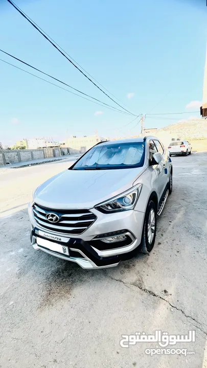 هيونداي سانتافيه دفع رباعي - بحالة ممتازة داخليا وخارجيا - GLS  Hyundai SantaFe