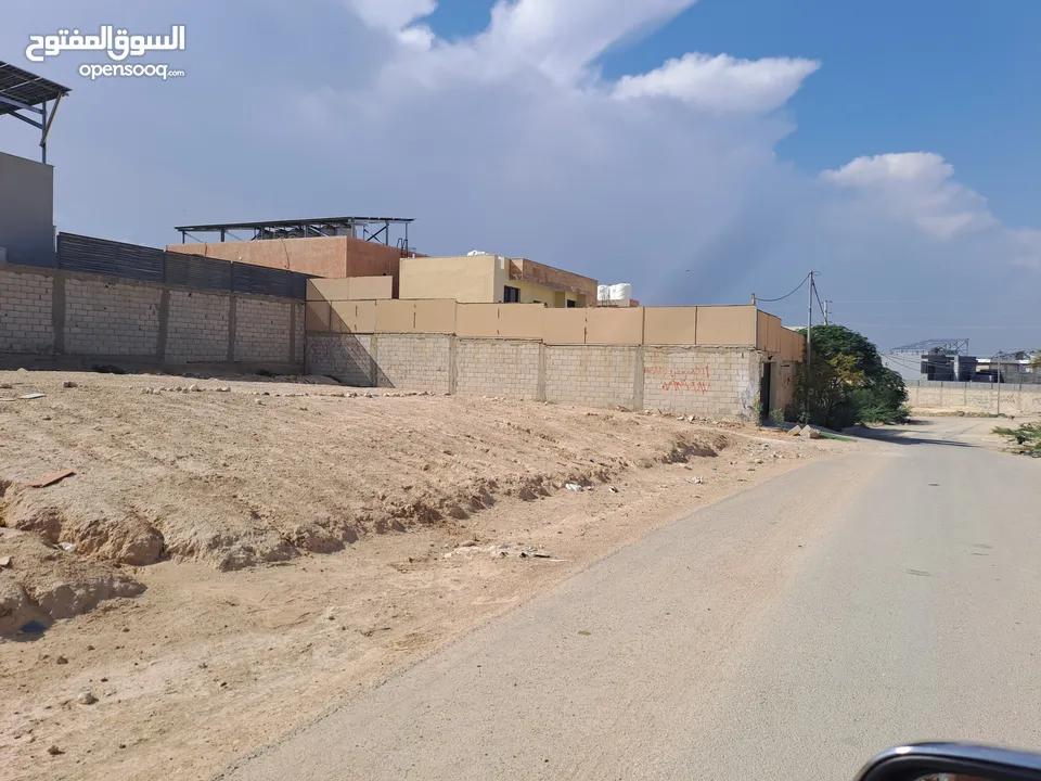 ارض للبيع 500متر في البحر الميت اشارة الرامة خلف محطة المناصير منطقة جلد
