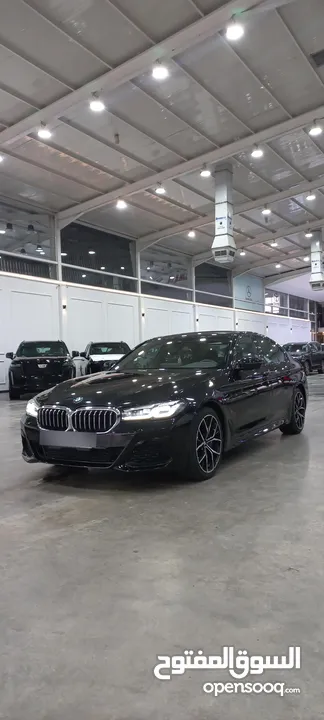 سما القزاز تقدم BMW فئة  540i موديل  2022 وارد امريكي  عداد المسافة  40000 للبيع او المراوس