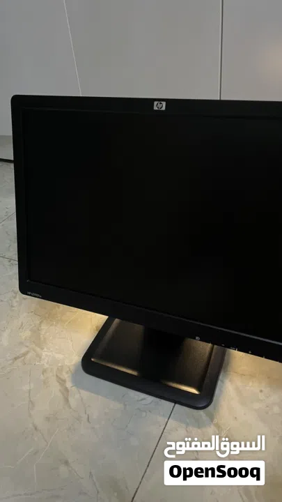 Desktop PC with Monitor for Sal