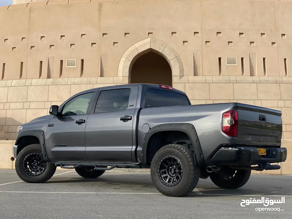 تندرا SR5 Tundra 2017