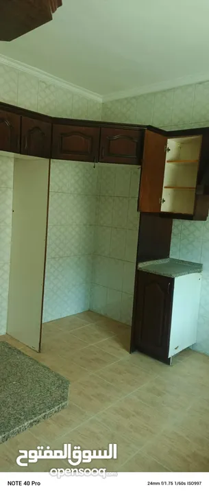 شقه ارضيه للبيع