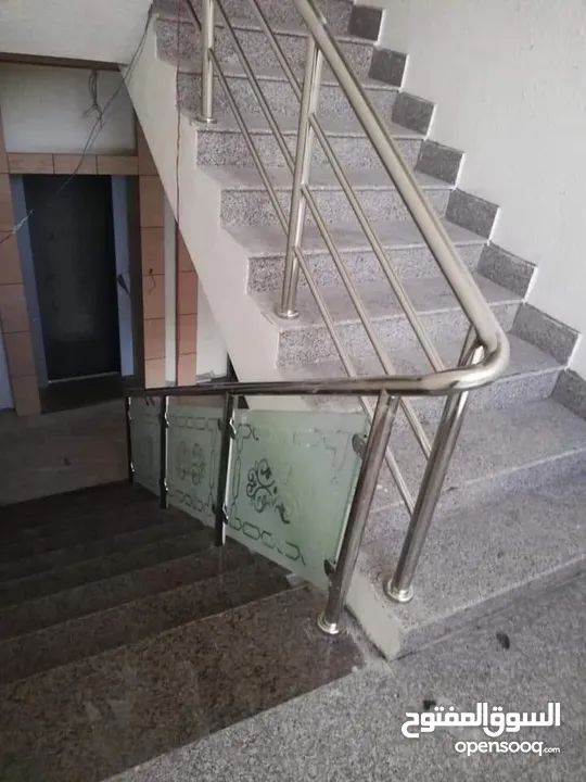 سيكوريت واجهات تقطيع مكاتب زجاج ترسات دربزين ستانلس ستيل اغلاق برندات مرايا